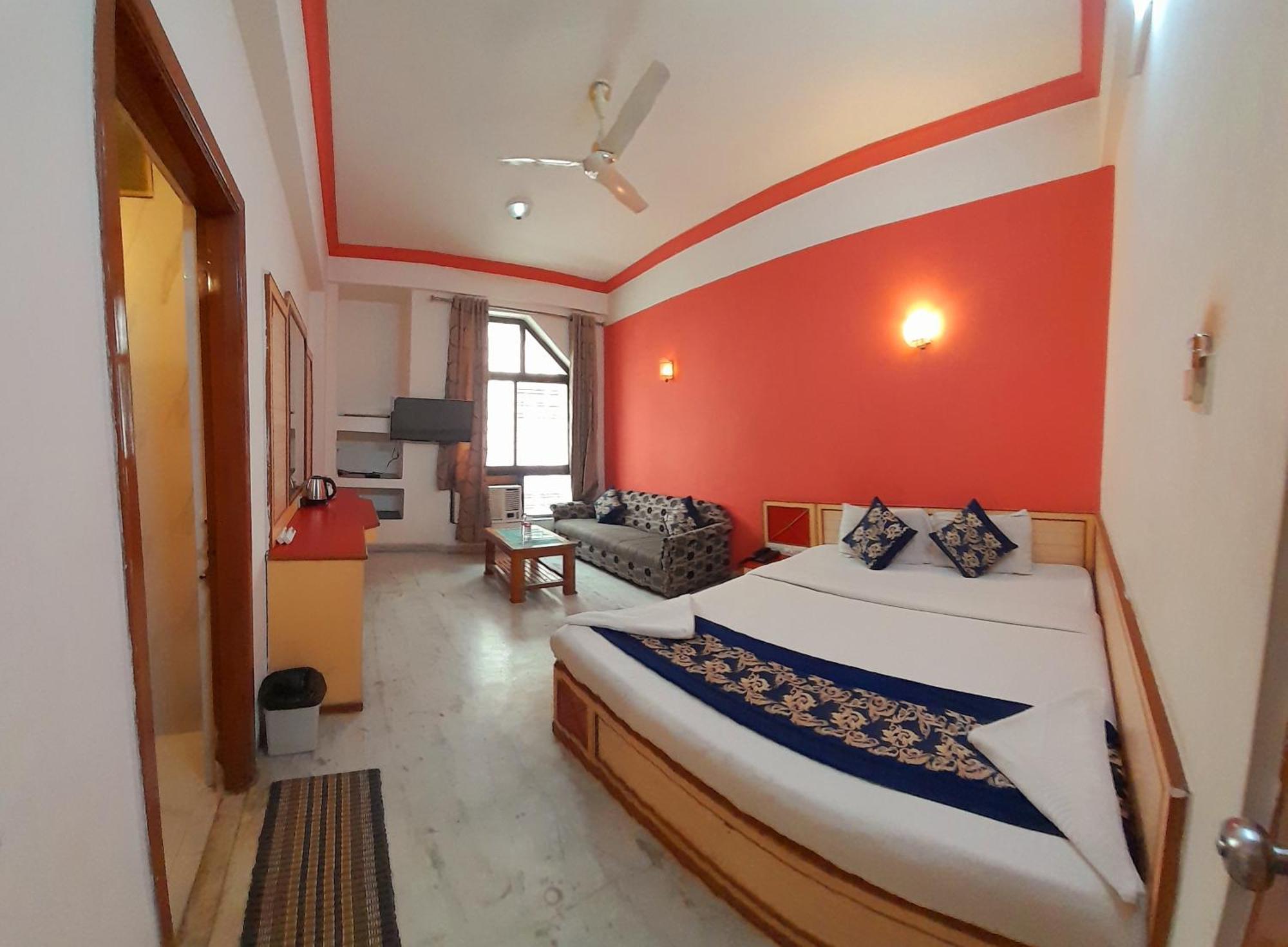 Hotel Indore Palace - Feel At Home Shirdi Esterno foto