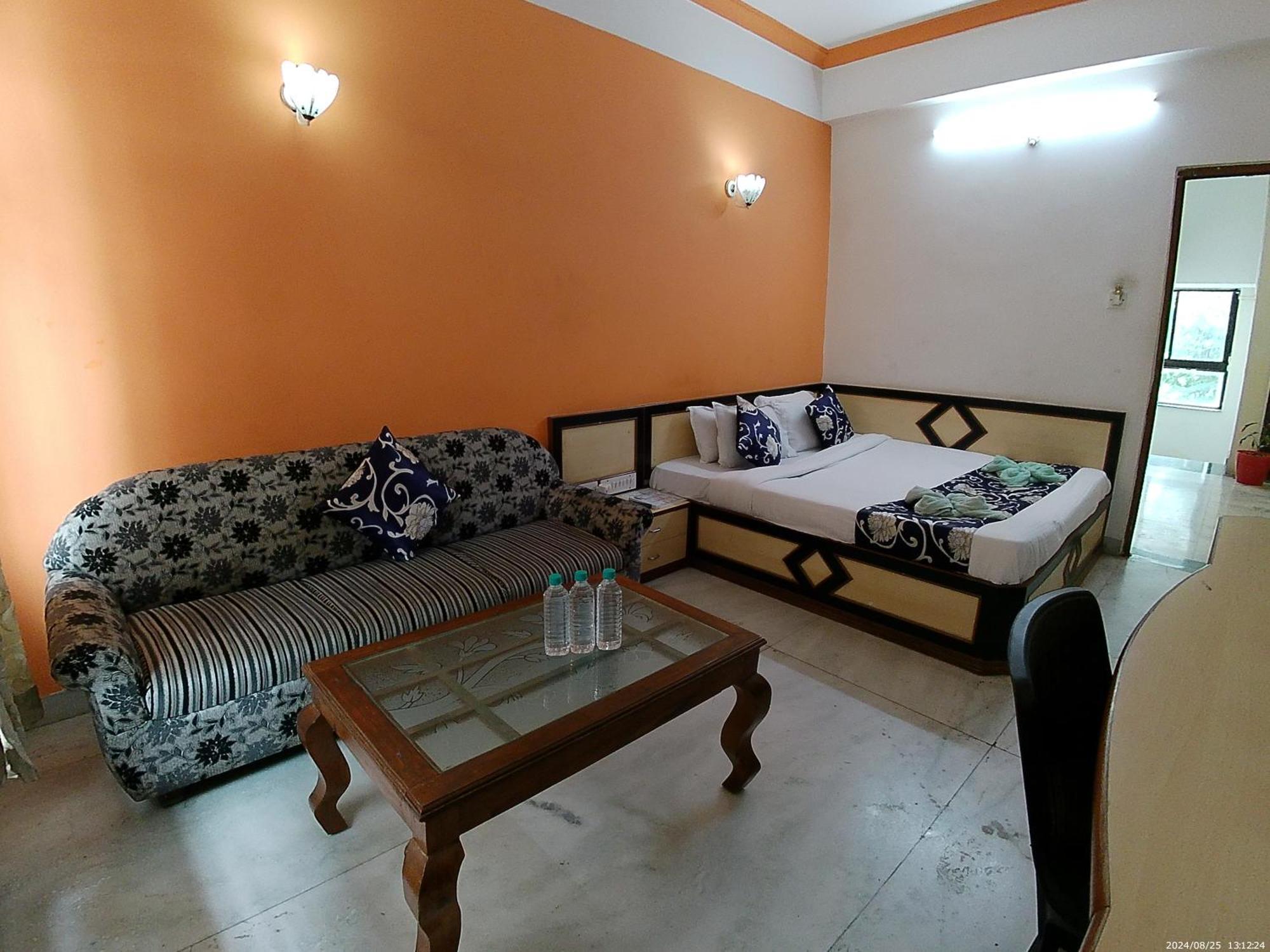 Hotel Indore Palace - Feel At Home Shirdi Esterno foto