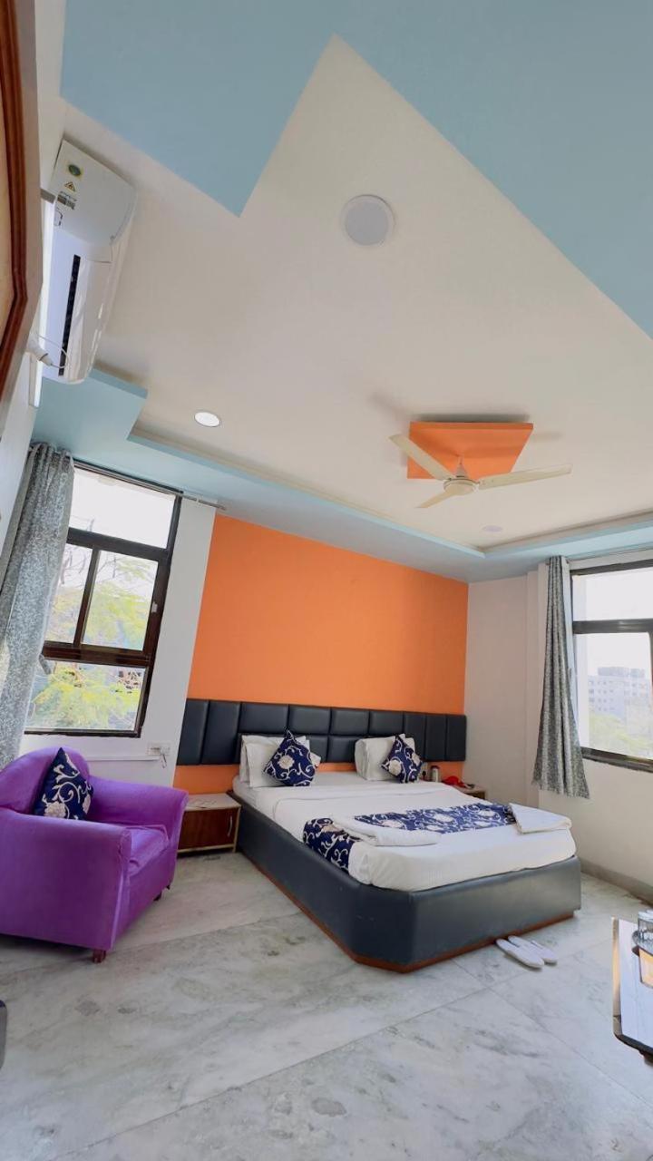 Hotel Indore Palace - Feel At Home Shirdi Esterno foto